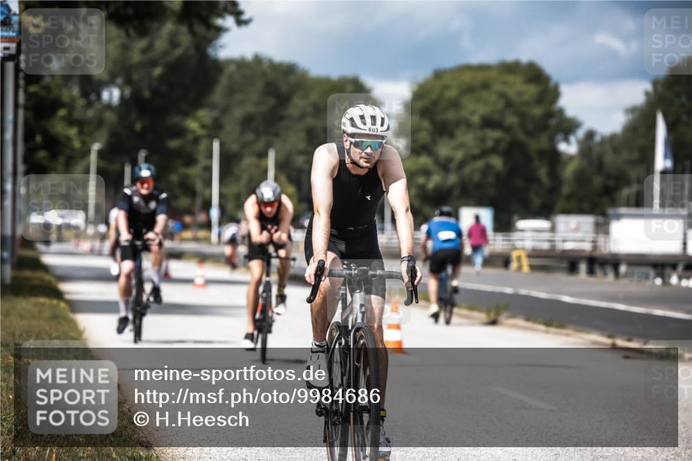 16.08.2026 - KN Förde Triathlon 2026 H.Heesch http://msf.ph/oto/9984686 16.08.2026 12:59:50 Radfahren 506, 510, 581, 599, 603 meine-sportfotos.de