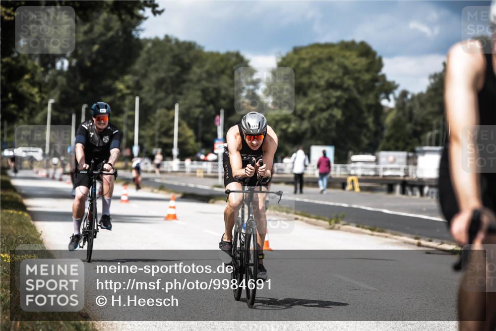 16.08.2026 - KN Förde Triathlon 2026 H.Heesch http://msf.ph/oto/9984691 16.08.2026 12:59:51 Radfahren 506, 510, 553, 581, 599, 603, 605 meine-sportfotos.de