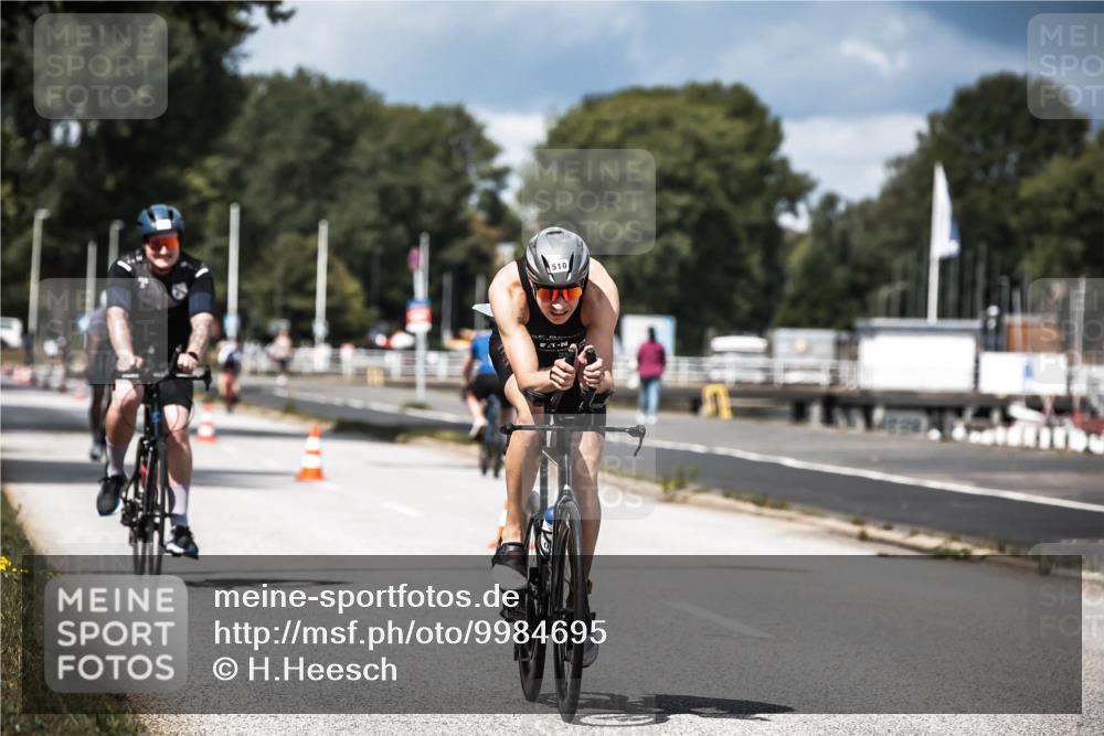 16.08.2026 - KN Förde Triathlon 2026 H.Heesch http://msf.ph/oto/9984695 16.08.2026 12:59:51 Radfahren 506, 510, 553, 581, 599, 603, 605 meine-sportfotos.de