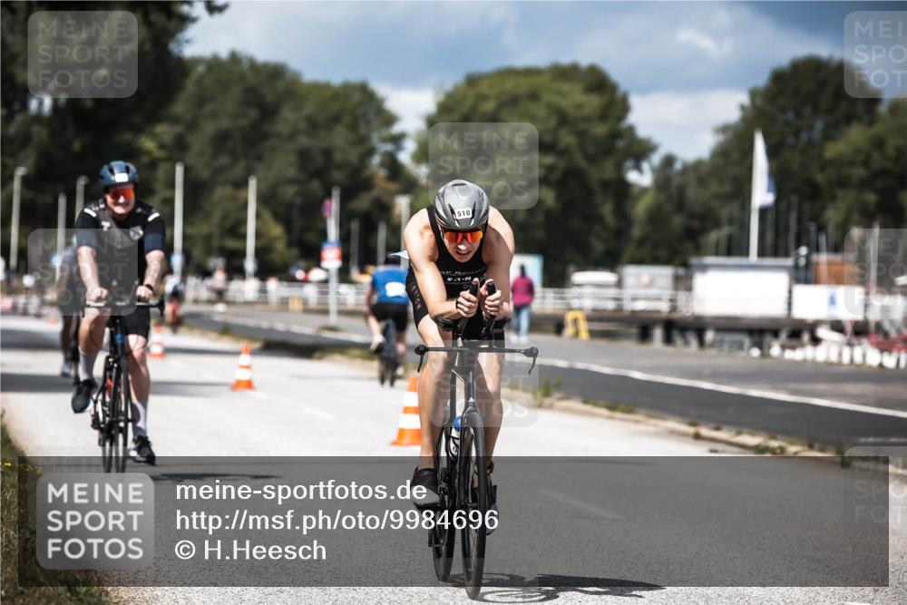 16.08.2026 - KN Förde Triathlon 2026 H.Heesch http://msf.ph/oto/9984696 16.08.2026 12:59:51 Radfahren 506, 510, 553, 581, 599, 603, 605 meine-sportfotos.de