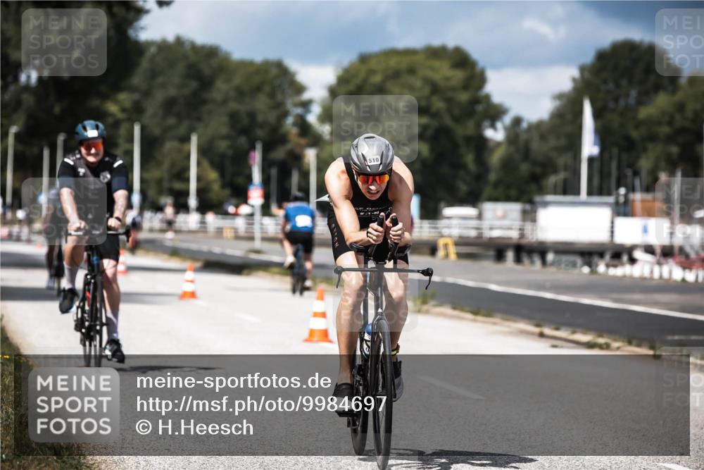 16.08.2026 - KN Förde Triathlon 2026 H.Heesch http://msf.ph/oto/9984697 16.08.2026 12:59:52 Radfahren 506, 510, 553, 581, 599, 603, 605 meine-sportfotos.de