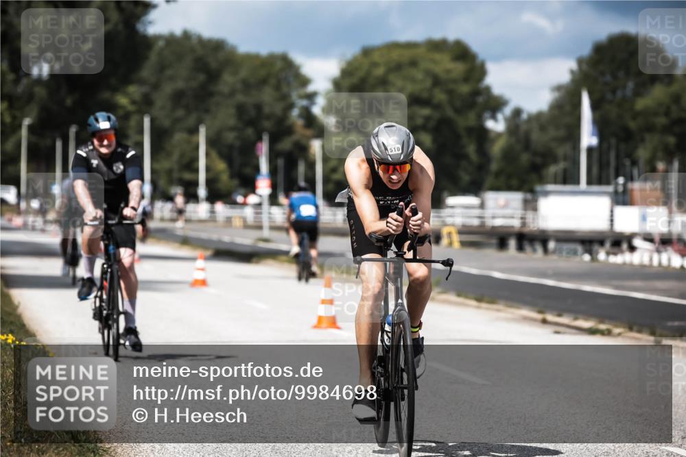 16.08.2026 - KN Förde Triathlon 2026 H.Heesch http://msf.ph/oto/9984698 16.08.2026 12:59:52 Radfahren 506, 510, 553, 581, 599, 603, 605 meine-sportfotos.de