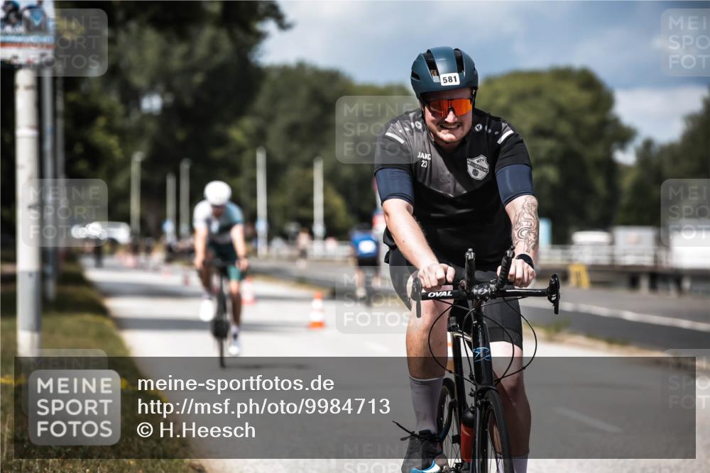16.08.2026 - KN Förde Triathlon 2026 H.Heesch http://msf.ph/oto/9984713 16.08.2026 12:59:53 Radfahren 510, 553, 581, 599, 603, 605 meine-sportfotos.de