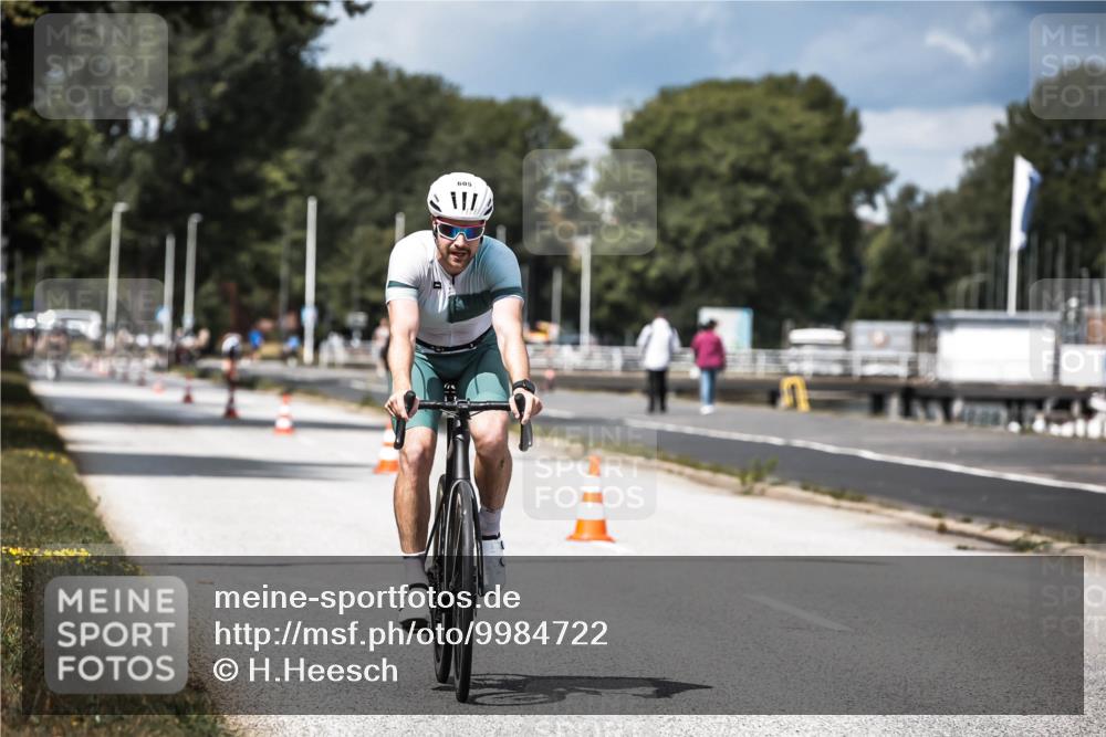16.08.2026 - KN Förde Triathlon 2026 H.Heesch http://msf.ph/oto/9984722 16.08.2026 12:59:55 Radfahren 510, 553, 558, 581, 599, 605, 738 meine-sportfotos.de