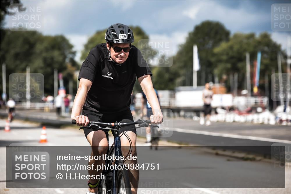 16.08.2026 - KN Förde Triathlon 2026 H.Heesch http://msf.ph/oto/9984751 16.08.2026 13:00:38 Radfahren 505, 557, 594, 707, 729, 746 meine-sportfotos.de