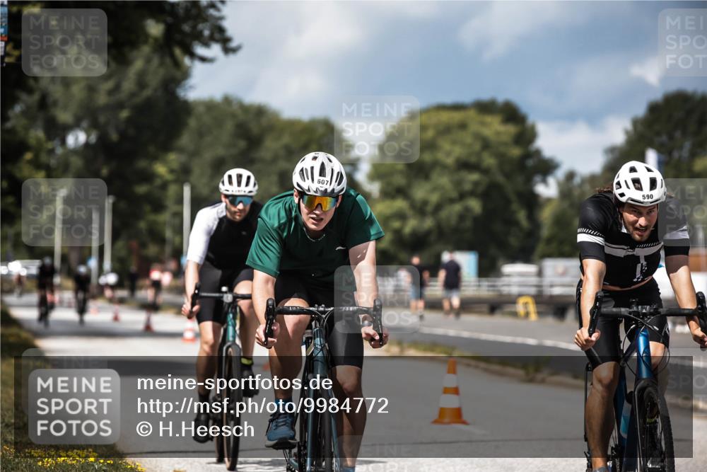 16.08.2026 - KN Förde Triathlon 2026 H.Heesch http://msf.ph/oto/9984772 16.08.2026 13:00:47 Radfahren 531, 533, 538, 552, 588, 590, 597, 607, 734, 747 meine-sportfotos.de