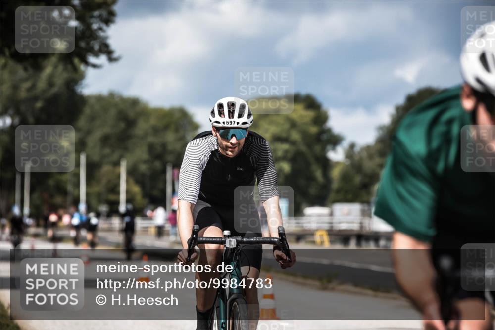 16.08.2026 - KN Förde Triathlon 2026 H.Heesch http://msf.ph/oto/9984783 16.08.2026 13:00:48 Radfahren 531, 533, 538, 552, 588, 590, 597, 607, 734, 747 meine-sportfotos.de