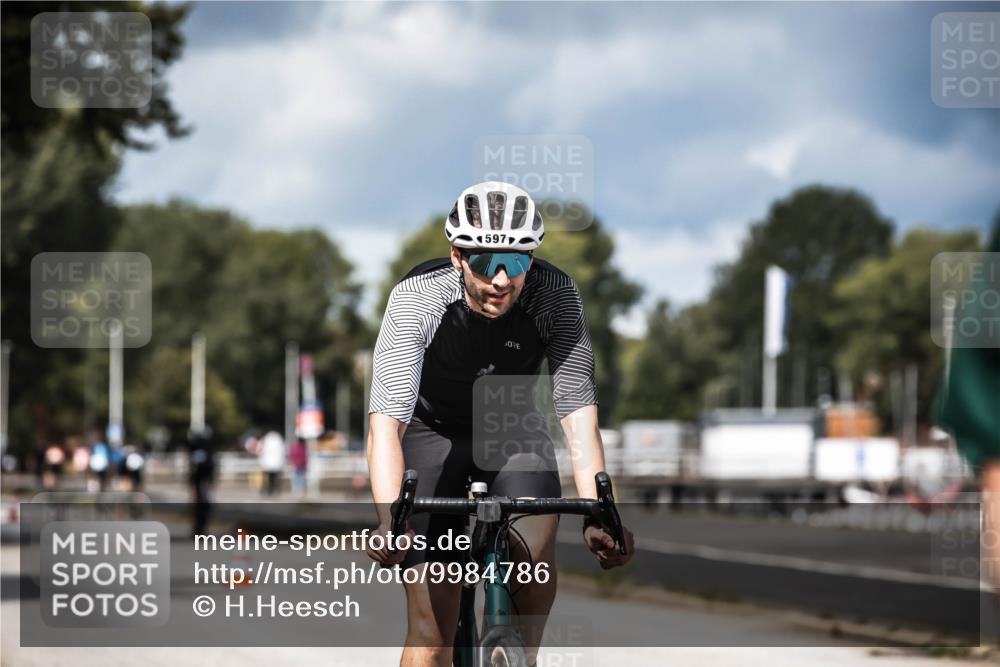 16.08.2026 - KN Förde Triathlon 2026 H.Heesch http://msf.ph/oto/9984786 16.08.2026 13:00:48 Radfahren 531, 533, 538, 552, 588, 590, 597, 607, 734, 747 meine-sportfotos.de