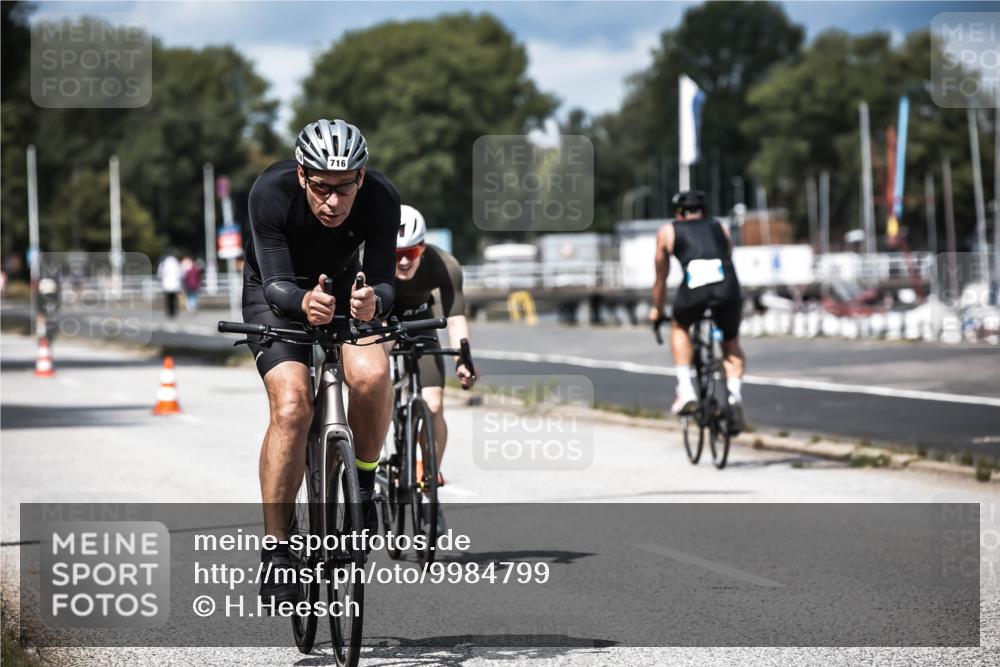 16.08.2026 - KN Förde Triathlon 2026 H.Heesch http://msf.ph/oto/9984799 16.08.2026 13:00:55 Radfahren 544, 547, 556, 702, 716 meine-sportfotos.de