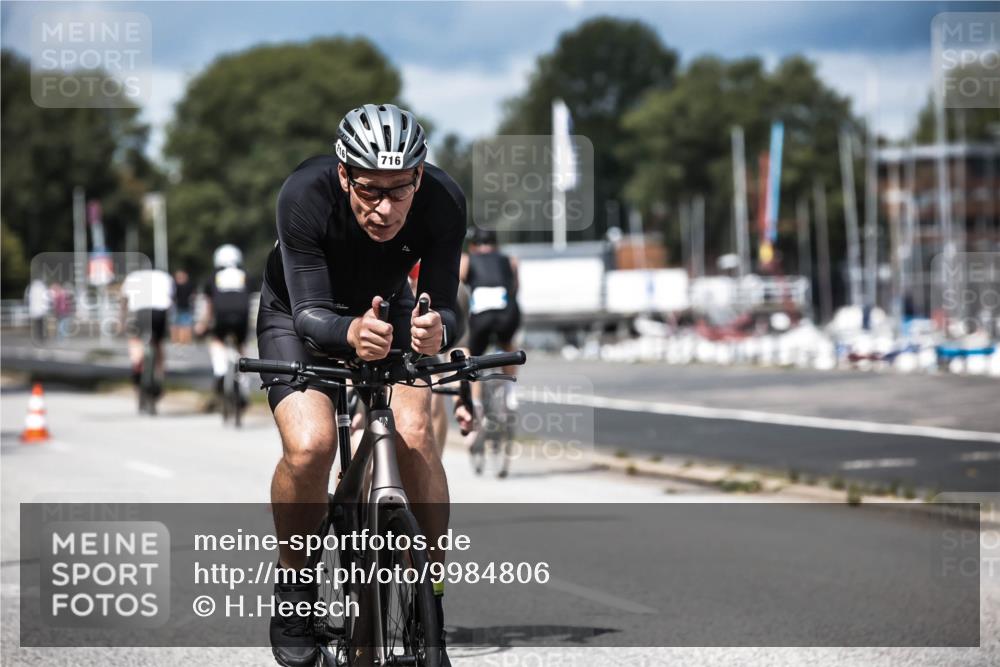16.08.2026 - KN Förde Triathlon 2026 H.Heesch http://msf.ph/oto/9984806 16.08.2026 13:00:55 Radfahren 544, 547, 556, 702, 716 meine-sportfotos.de