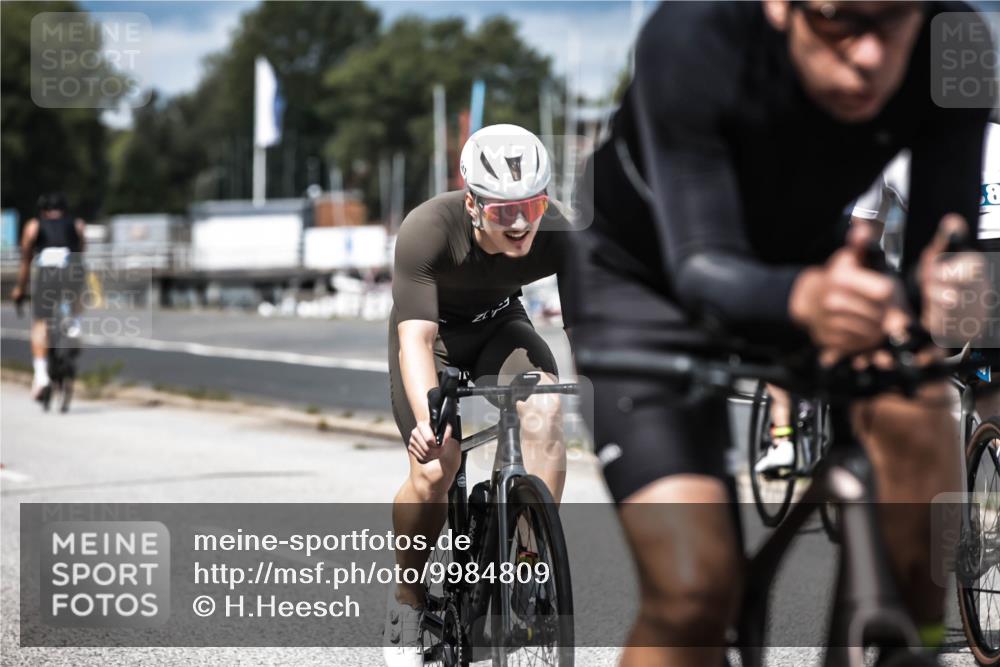 16.08.2026 - KN Förde Triathlon 2026 H.Heesch http://msf.ph/oto/9984809 16.08.2026 13:00:56 Radfahren 544, 547, 556, 702, 716 meine-sportfotos.de
