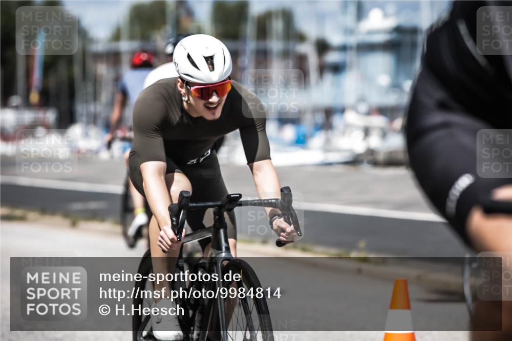 16.08.2026 - KN Förde Triathlon 2026 H.Heesch http://msf.ph/oto/9984814 16.08.2026 13:00:56 Radfahren 544, 547, 556, 702, 716 meine-sportfotos.de