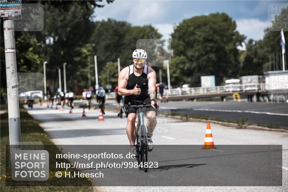16.08.2026 - KN Förde Triathlon 2026 H.Heesch http://msf.ph/oto/9984823 16.08.2026 13:01:09 Radfahren 596 meine-sportfotos.de