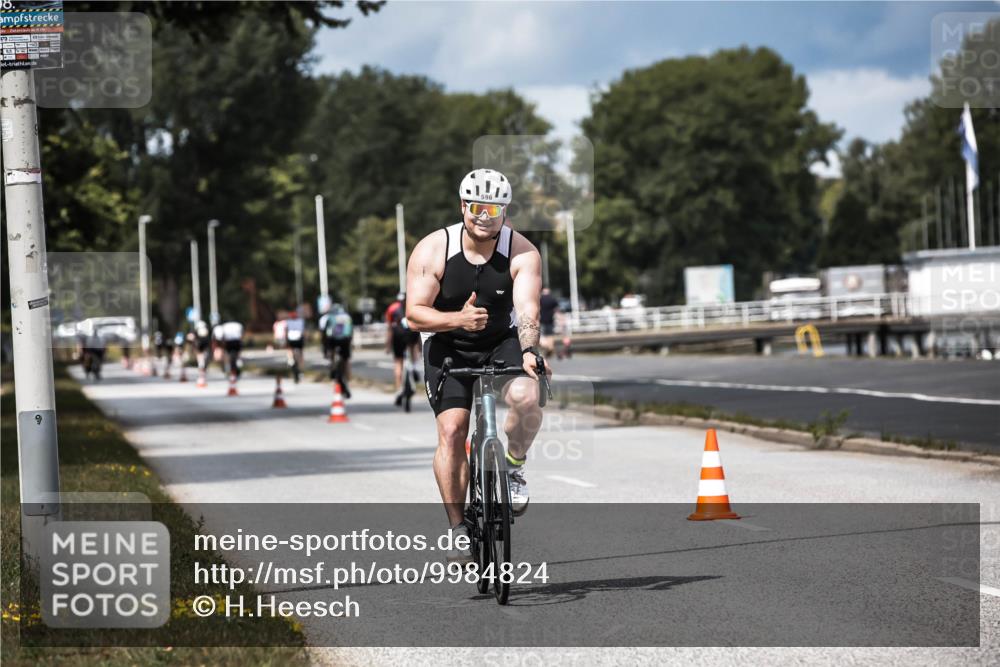 16.08.2026 - KN Förde Triathlon 2026 H.Heesch http://msf.ph/oto/9984824 16.08.2026 13:01:09 Radfahren 596 meine-sportfotos.de