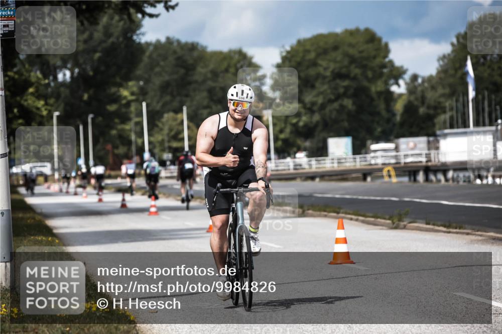 16.08.2026 - KN Förde Triathlon 2026 H.Heesch http://msf.ph/oto/9984826 16.08.2026 13:01:09 Radfahren 596 meine-sportfotos.de