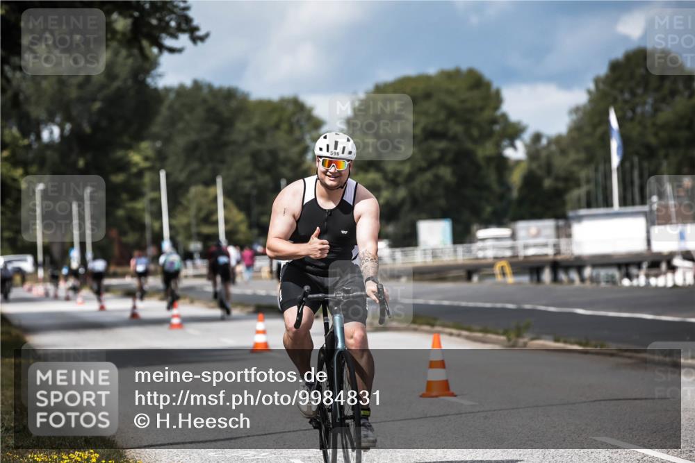16.08.2026 - KN Förde Triathlon 2026 H.Heesch http://msf.ph/oto/9984831 16.08.2026 13:01:09 Radfahren 596 meine-sportfotos.de