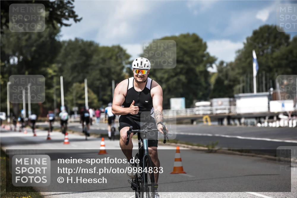 16.08.2026 - KN Förde Triathlon 2026 H.Heesch http://msf.ph/oto/9984833 16.08.2026 13:01:09 Radfahren 596 meine-sportfotos.de