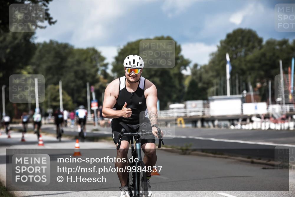 16.08.2026 - KN Förde Triathlon 2026 H.Heesch http://msf.ph/oto/9984837 16.08.2026 13:01:10 Radfahren 549, 574, 596, 739 meine-sportfotos.de