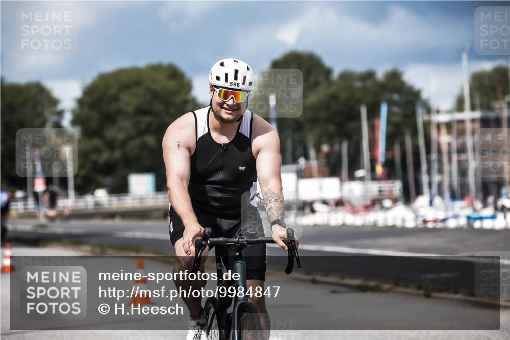 16.08.2026 - KN Förde Triathlon 2026 H.Heesch http://msf.ph/oto/9984847 16.08.2026 13:01:10 Radfahren 549, 574, 596, 739 meine-sportfotos.de