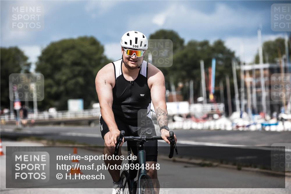 16.08.2026 - KN Förde Triathlon 2026 H.Heesch http://msf.ph/oto/9984848 16.08.2026 13:01:10 Radfahren 549, 574, 596, 739 meine-sportfotos.de