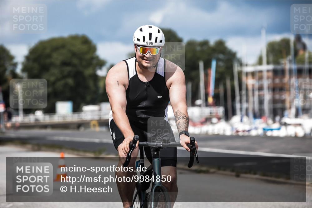 16.08.2026 - KN Förde Triathlon 2026 H.Heesch http://msf.ph/oto/9984850 16.08.2026 13:01:10 Radfahren 549, 574, 596, 739 meine-sportfotos.de