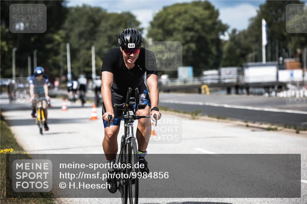 16.08.2026 - KN Förde Triathlon 2026 H.Heesch http://msf.ph/oto/9984856 16.08.2026 13:01:29 Radfahren 504, 522, 595, 610, 737 meine-sportfotos.de
