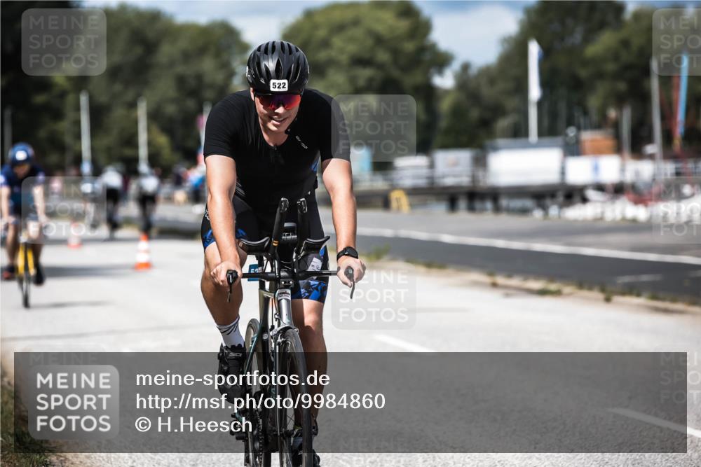 16.08.2026 - KN Förde Triathlon 2026 H.Heesch http://msf.ph/oto/9984860 16.08.2026 13:01:29 Radfahren 504, 522, 595, 610, 737 meine-sportfotos.de