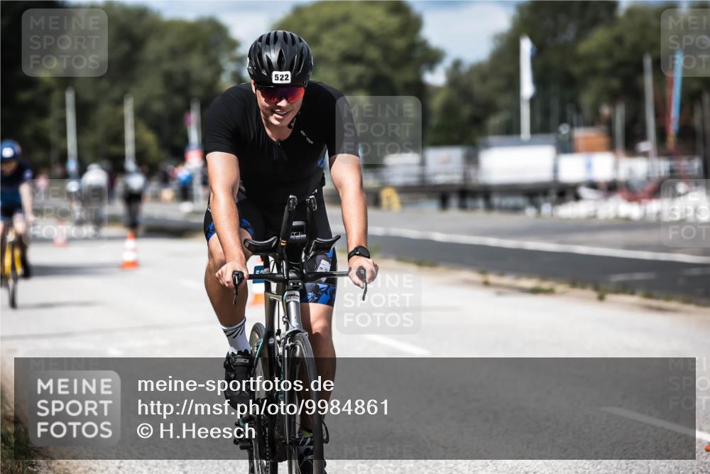 16.08.2026 - KN Förde Triathlon 2026 H.Heesch http://msf.ph/oto/9984861 16.08.2026 13:01:29 Radfahren 504, 522, 595, 610, 737 meine-sportfotos.de