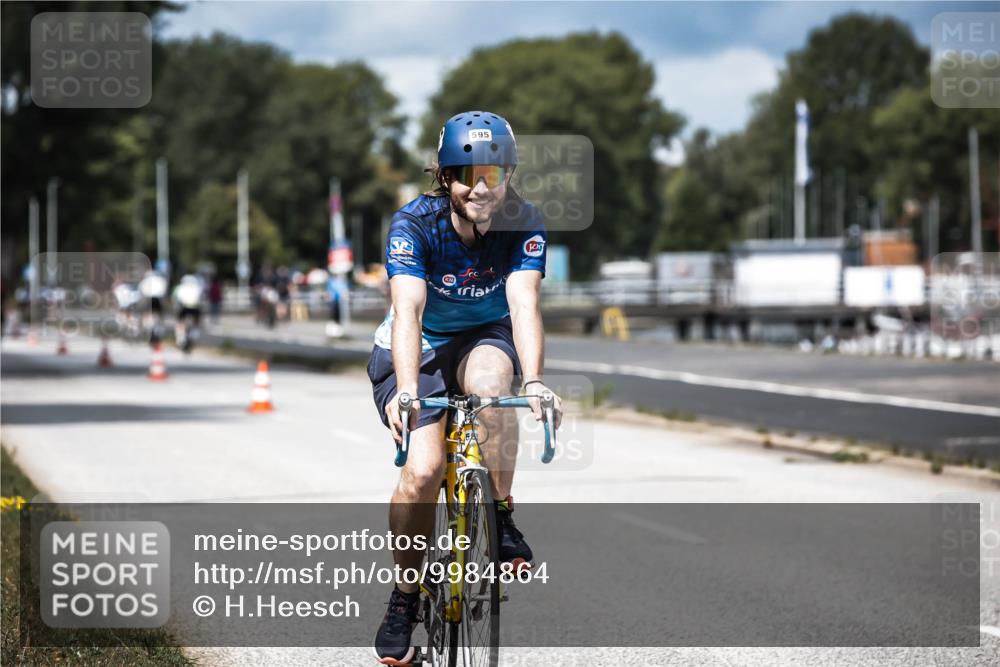 16.08.2026 - KN Förde Triathlon 2026 H.Heesch http://msf.ph/oto/9984864 16.08.2026 13:01:32 Radfahren 504, 522, 595, 606, 610 meine-sportfotos.de