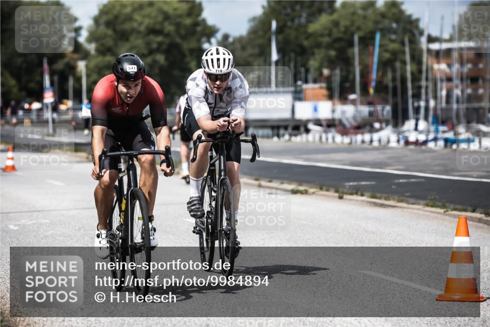 16.08.2026 - KN Förde Triathlon 2026 H.Heesch http://msf.ph/oto/9984894 16.08.2026 13:01:38 Radfahren 541, 575, 606, 703, 710 meine-sportfotos.de