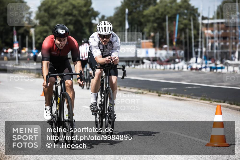 16.08.2026 - KN Förde Triathlon 2026 H.Heesch http://msf.ph/oto/9984895 16.08.2026 13:01:38 Radfahren 541, 575, 606, 703, 710 meine-sportfotos.de