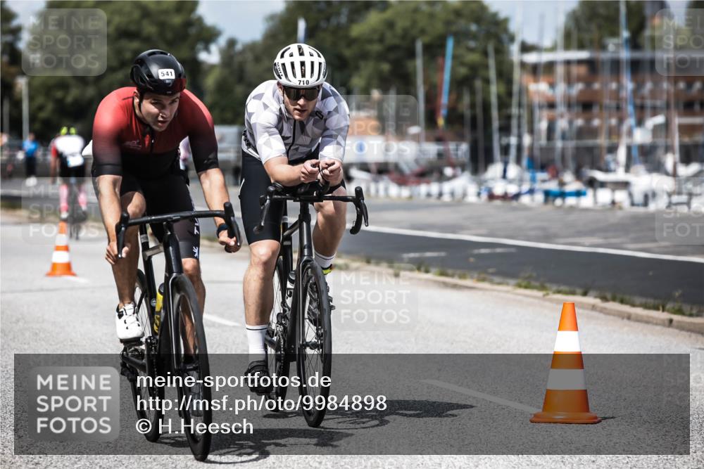 16.08.2026 - KN Förde Triathlon 2026 H.Heesch http://msf.ph/oto/9984898 16.08.2026 13:01:38 Radfahren 541, 575, 606, 703, 710 meine-sportfotos.de
