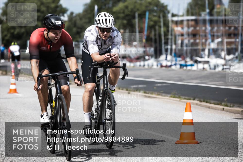 16.08.2026 - KN Förde Triathlon 2026 H.Heesch http://msf.ph/oto/9984899 16.08.2026 13:01:38 Radfahren 541, 575, 606, 703, 710 meine-sportfotos.de