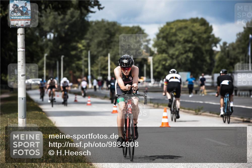 16.08.2026 - KN Förde Triathlon 2026 H.Heesch http://msf.ph/oto/9984908 16.08.2026 13:01:50 Radfahren 532, 598, 719, 733, 738 meine-sportfotos.de