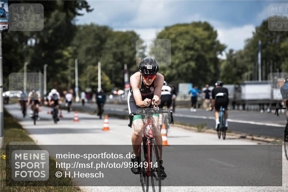 16.08.2026 - KN Förde Triathlon 2026 H.Heesch http://msf.ph/oto/9984914 16.08.2026 13:01:51 Radfahren 532, 598, 719, 733, 738 meine-sportfotos.de
