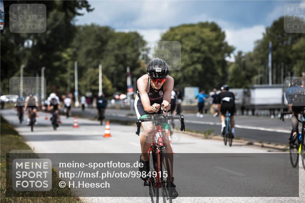 16.08.2026 - KN Förde Triathlon 2026 H.Heesch http://msf.ph/oto/9984915 16.08.2026 13:01:51 Radfahren 532, 598, 719, 733, 738 meine-sportfotos.de