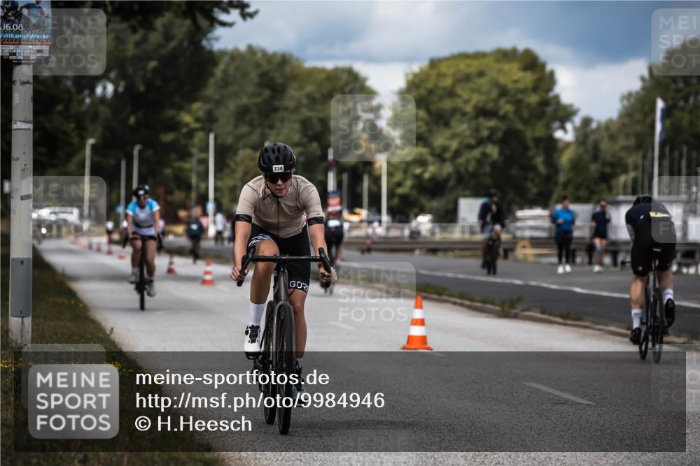 16.08.2026 - KN Förde Triathlon 2026 H.Heesch http://msf.ph/oto/9984946 16.08.2026 13:01:56 Radfahren 532, 719, 730, 731, 738 meine-sportfotos.de