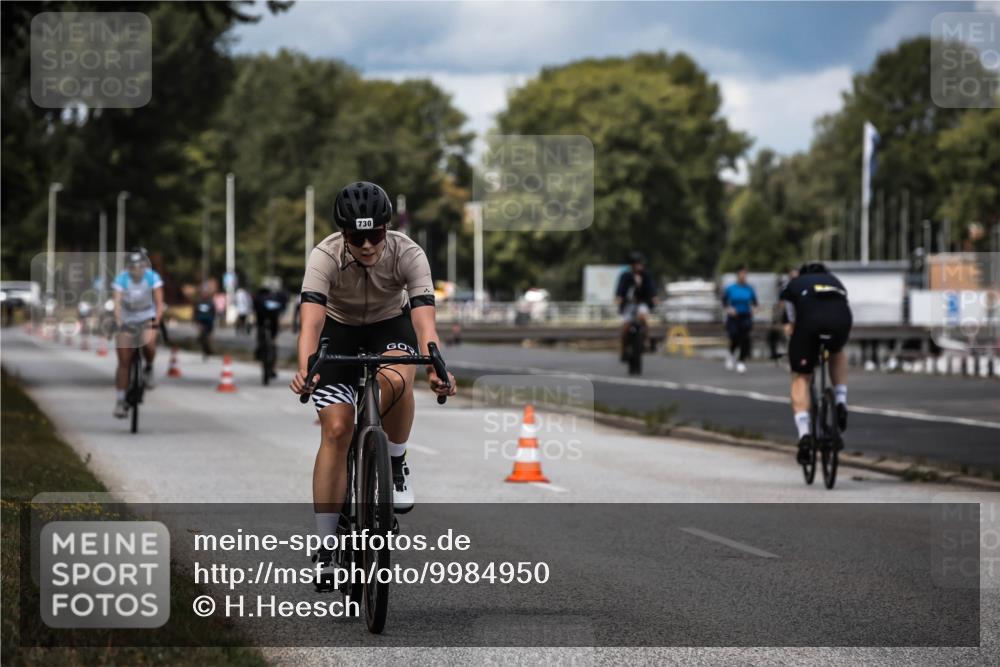 16.08.2026 - KN Förde Triathlon 2026 H.Heesch http://msf.ph/oto/9984950 16.08.2026 13:01:56 Radfahren 532, 719, 730, 731, 738 meine-sportfotos.de