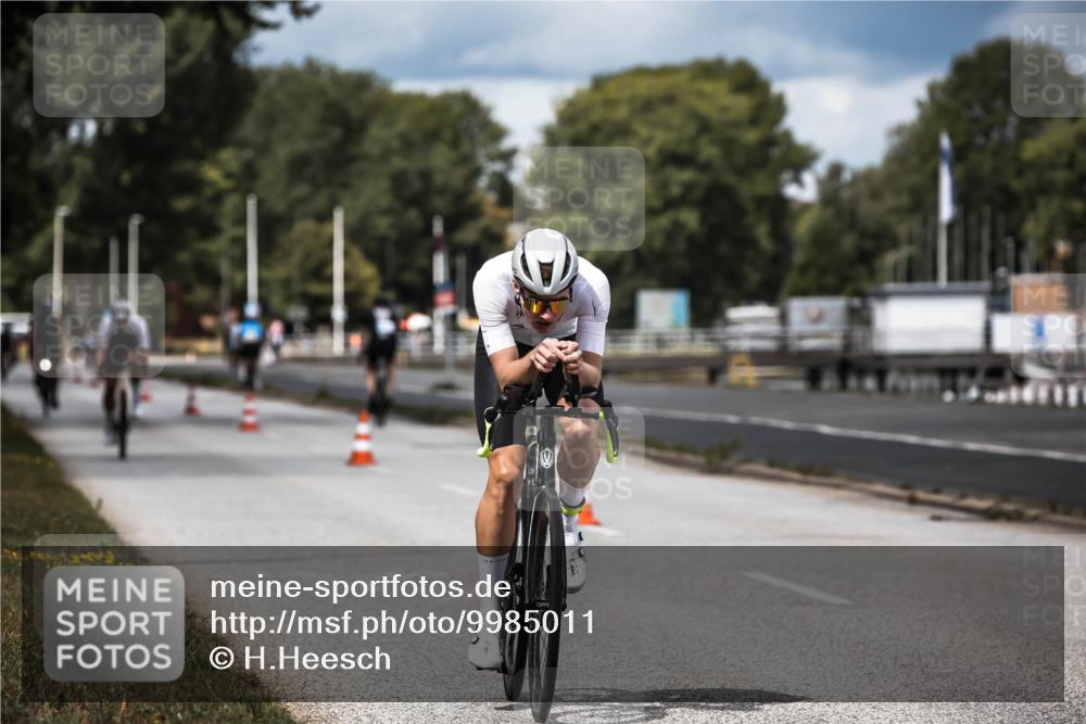 16.08.2026 - KN Förde Triathlon 2026 H.Heesch http://msf.ph/oto/9985011 16.08.2026 13:02:20 Radfahren 553, 555, 558, 559, 732, 742 meine-sportfotos.de