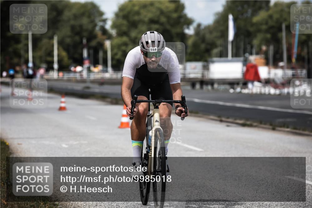 16.08.2026 - KN Förde Triathlon 2026 H.Heesch http://msf.ph/oto/9985018 16.08.2026 13:02:24 Radfahren 555, 559, 705, 742 meine-sportfotos.de