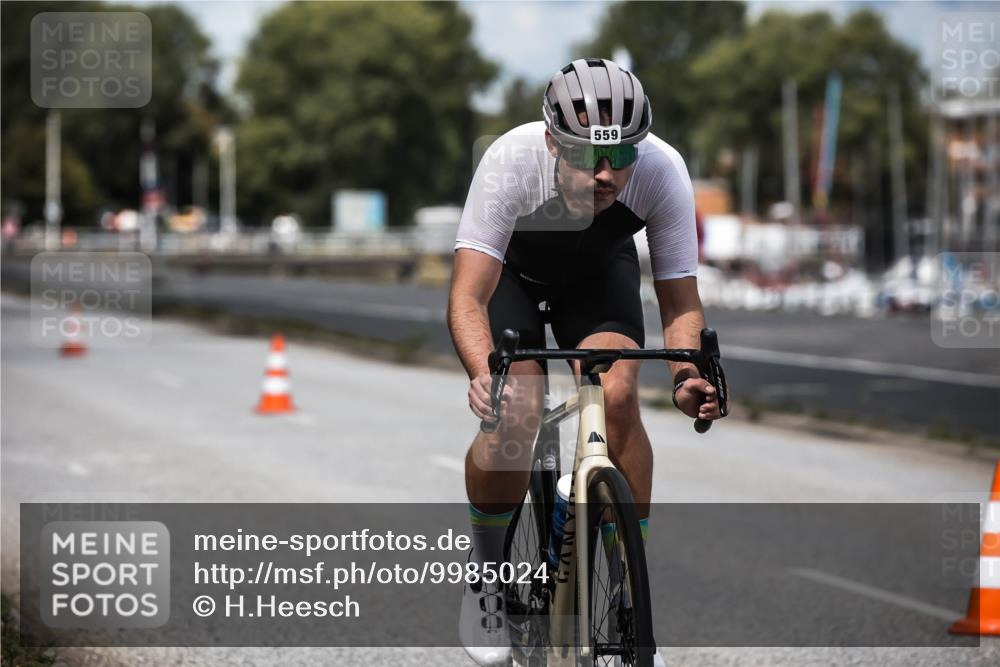 16.08.2026 - KN Förde Triathlon 2026 H.Heesch http://msf.ph/oto/9985024 16.08.2026 13:02:24 Radfahren 555, 559, 705, 742 meine-sportfotos.de