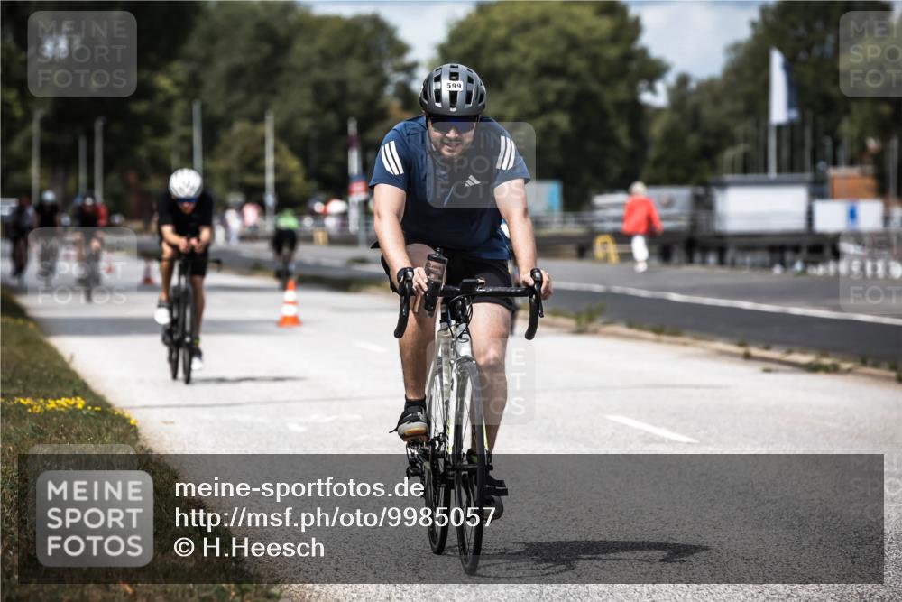 16.08.2026 - KN Förde Triathlon 2026 H.Heesch http://msf.ph/oto/9985057 16.08.2026 13:02:38 Radfahren 502, 505, 557, 599, 707 meine-sportfotos.de
