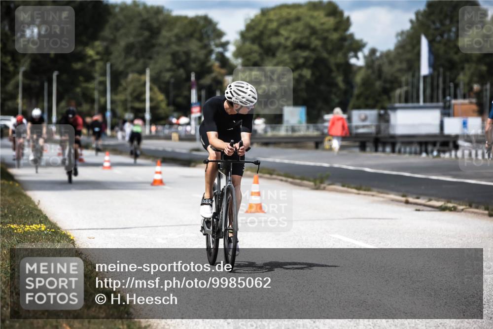 16.08.2026 - KN Förde Triathlon 2026 H.Heesch http://msf.ph/oto/9985062 16.08.2026 13:02:39 Radfahren 502, 505, 557, 599, 707 meine-sportfotos.de