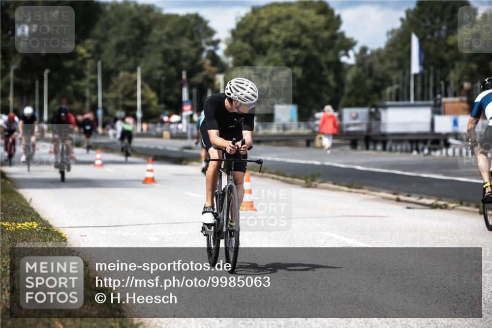 16.08.2026 - KN Förde Triathlon 2026 H.Heesch http://msf.ph/oto/9985063 16.08.2026 13:02:39 Radfahren 502, 505, 557, 599, 707 meine-sportfotos.de