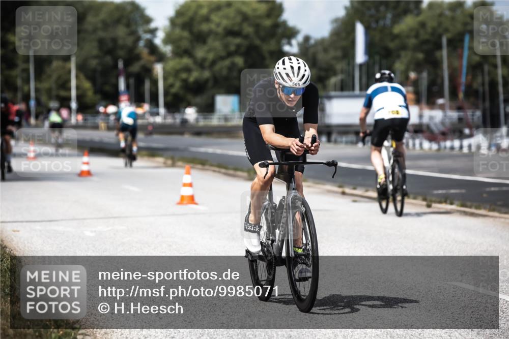 16.08.2026 - KN Förde Triathlon 2026 H.Heesch http://msf.ph/oto/9985071 16.08.2026 13:02:39 Radfahren 502, 505, 557, 599, 707 meine-sportfotos.de