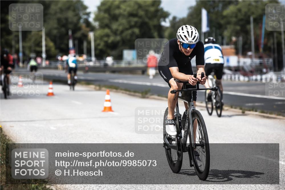 16.08.2026 - KN Förde Triathlon 2026 H.Heesch http://msf.ph/oto/9985073 16.08.2026 13:02:39 Radfahren 502, 505, 557, 599, 707 meine-sportfotos.de