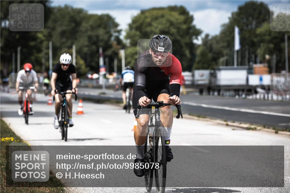 16.08.2026 - KN Förde Triathlon 2026 H.Heesch http://msf.ph/oto/9985078 16.08.2026 13:02:42 Radfahren 502, 505, 557, 701, 707 meine-sportfotos.de