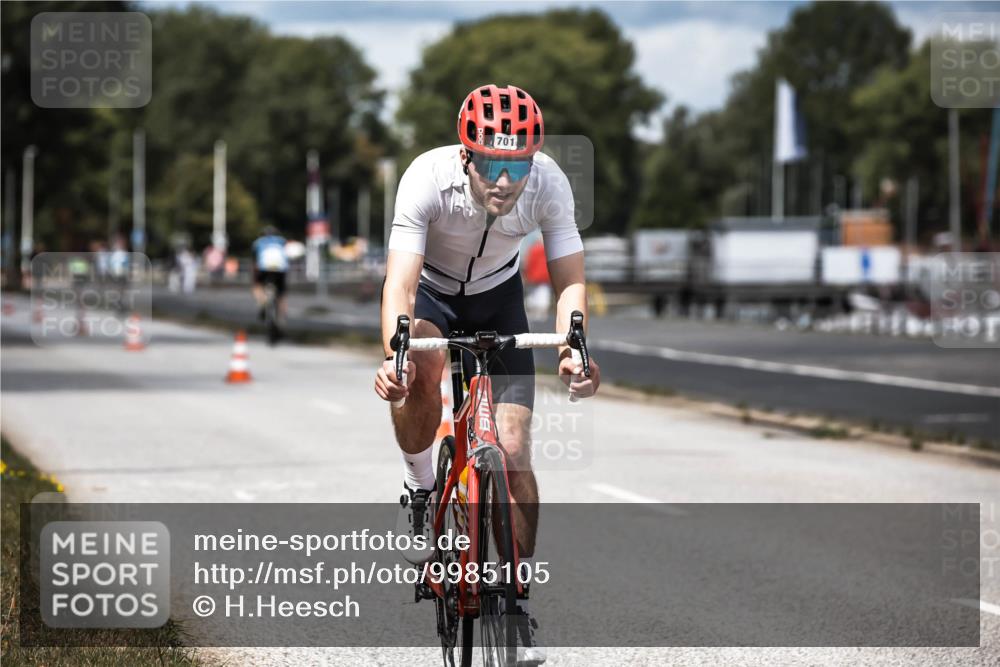16.08.2026 - KN Förde Triathlon 2026 H.Heesch http://msf.ph/oto/9985105 16.08.2026 13:02:45 Radfahren 557, 701, 707 meine-sportfotos.de