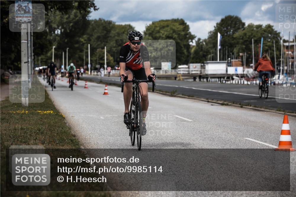 16.08.2026 - KN Förde Triathlon 2026 H.Heesch http://msf.ph/oto/9985114 16.08.2026 13:03:00 Radfahren 512, 587, 702, 736 meine-sportfotos.de