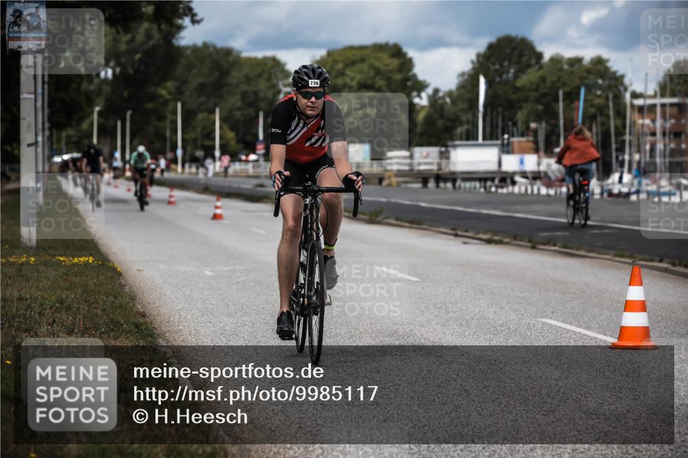 16.08.2026 - KN Förde Triathlon 2026 H.Heesch http://msf.ph/oto/9985117 16.08.2026 13:03:00 Radfahren 512, 587, 702, 736 meine-sportfotos.de